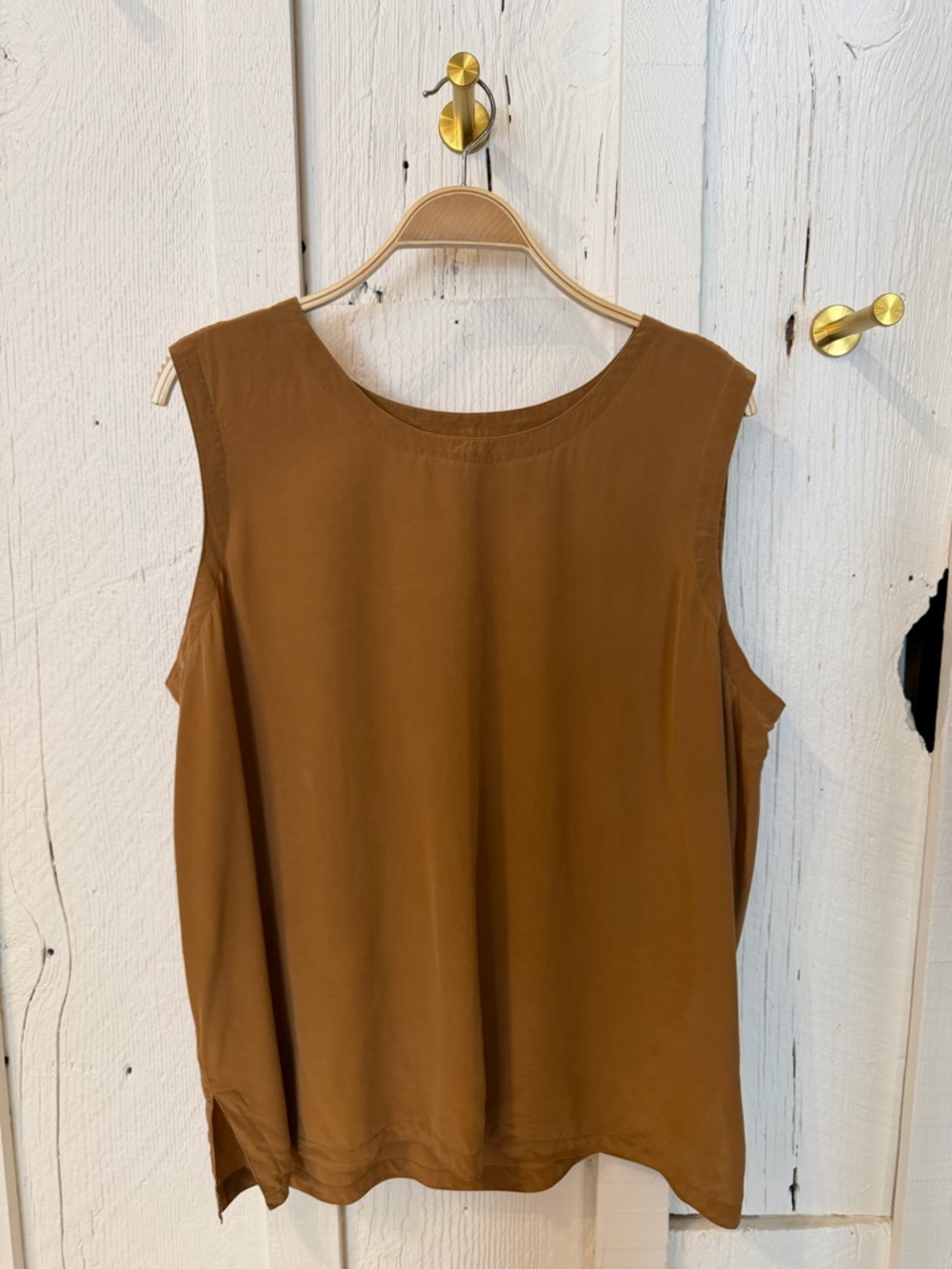 100% Silk Women's Sleeveless Shell Top in Caramel Brown